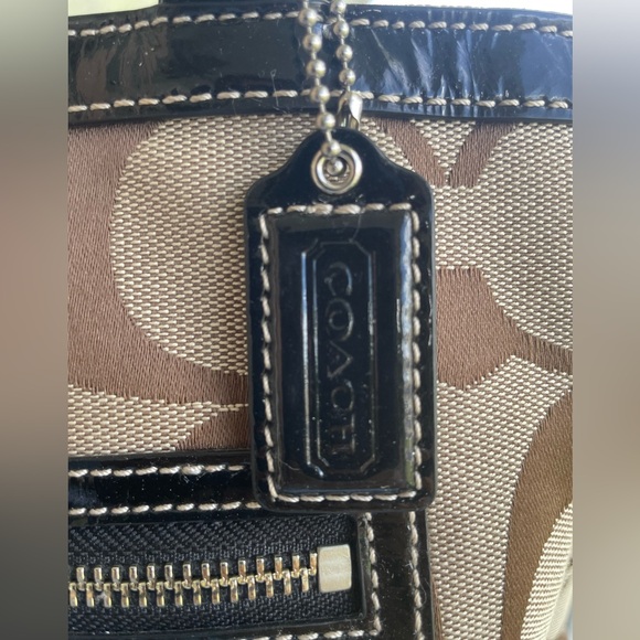 Coach Laura Signature Tote – Khakis/Black - Picture 8 of 15